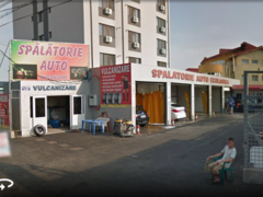 Spalator auto, Fundeni